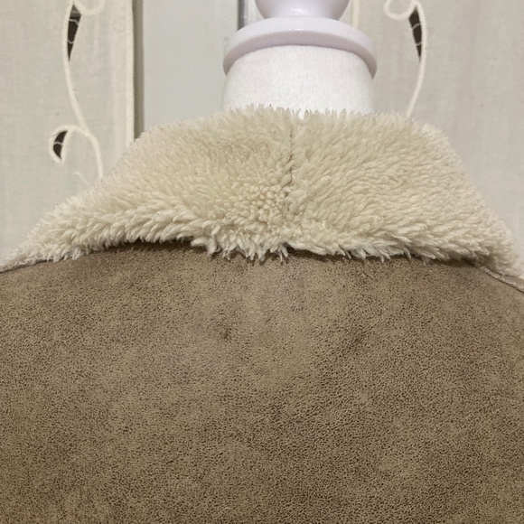 Velvet by Graham & Spencer Faux Fur Sherpa Open Front Vest with Pockets, Size S - Picture 3 of 8